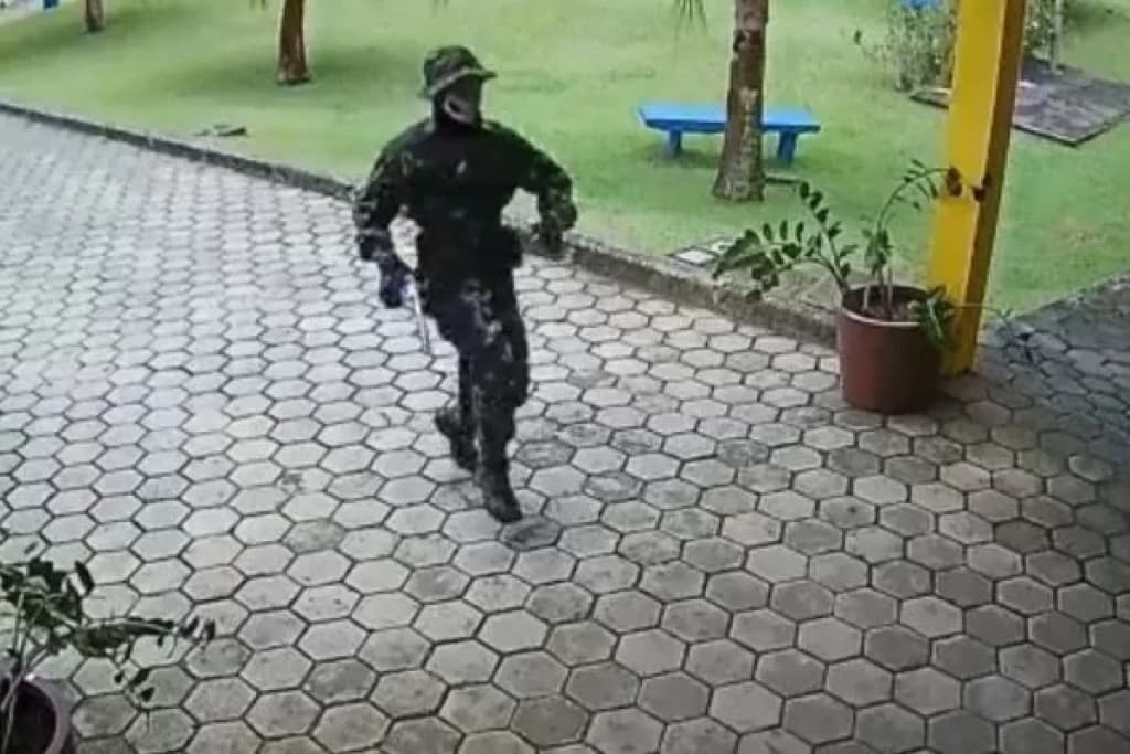 Adolescente que invadiu escolas e deixou três mortos é preso no  Espírito Santo