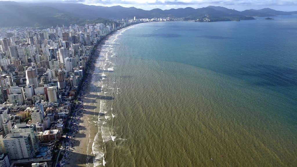Prefeitura de Itapema continua defecando na cabeça dos cidadões