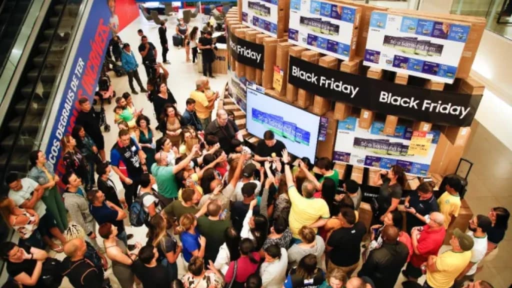 Brasil tem a 2ª pior Black Friday da história e decepciona economistas