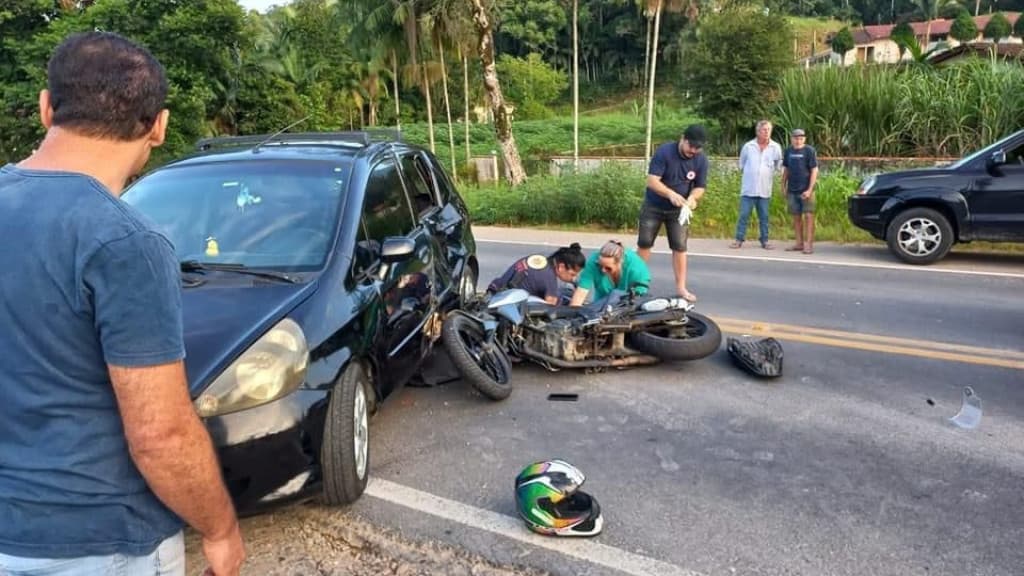 Acidente de trânsito em Nova Trento deixa pessoa gravemente ferida