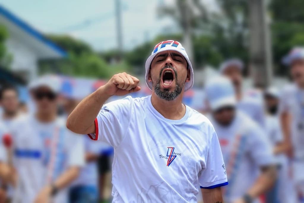 Presidente de torcida morre após ser pisoteado por cavalo da PM no Paraná
