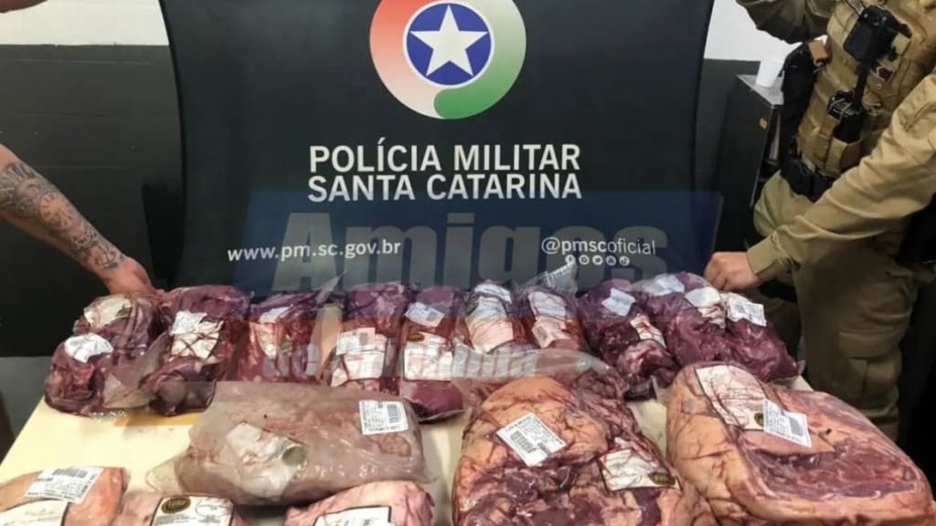 “Zé Picanha” é preso com carro recheado de carnes roubadas: “só filé”
