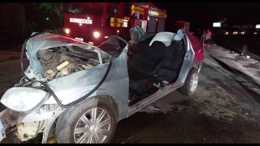 Colisão em Blumenau deixa criança com trauma craniano e motorista foge