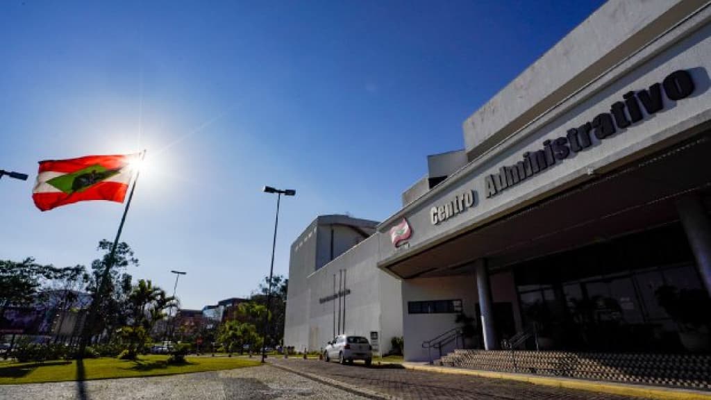 Arrecadação de SC cresce 6,7% em julho, alcançando R$ 3,8 bilhões