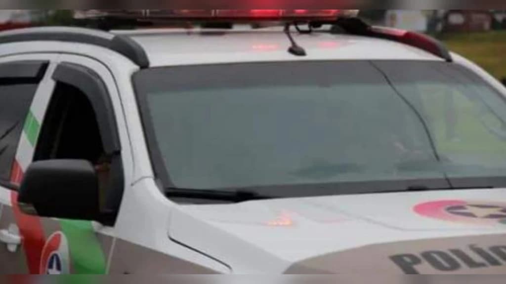 Homem é hospitalizado em estado grave após defender esposa e neta de ladrão