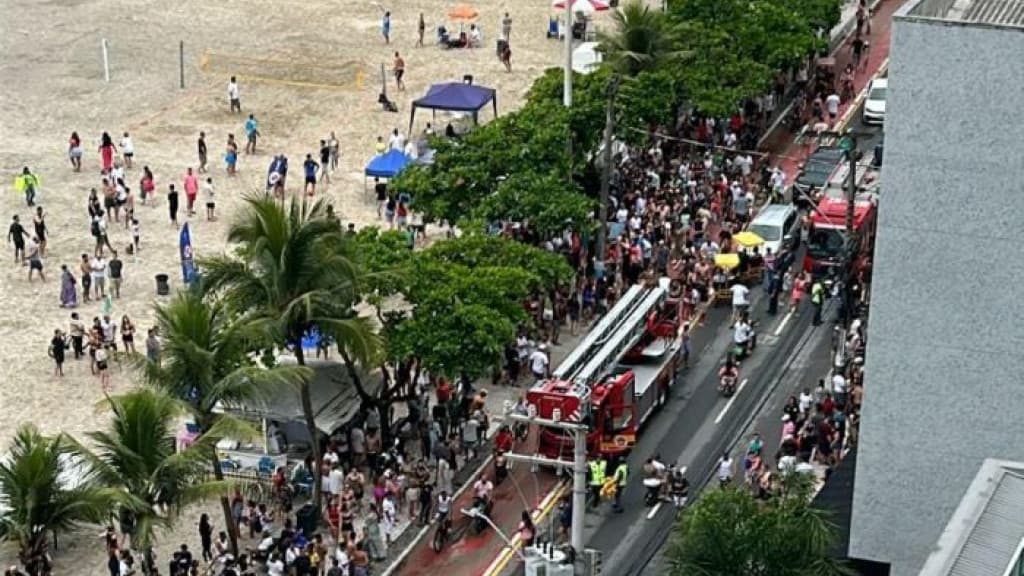 Criança sobe em telhado de residencial e assusta turistas e moradores em BC