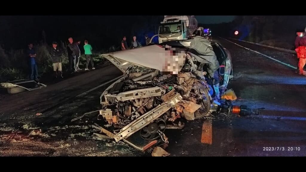 Colisão violenta entre veículos deixa um morto e dois feridos na BR-282 em SC