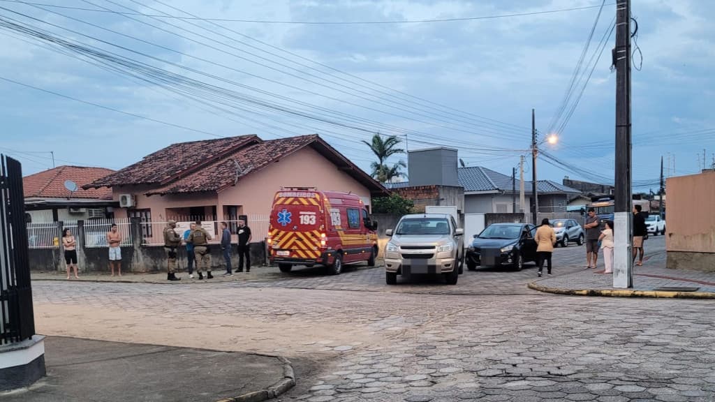 Acidente de trânsito vira pancadaria em Tijucas