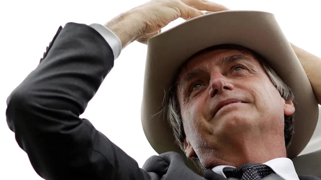 Bolsonaro veta projeto de ensino específico para escolas rurais