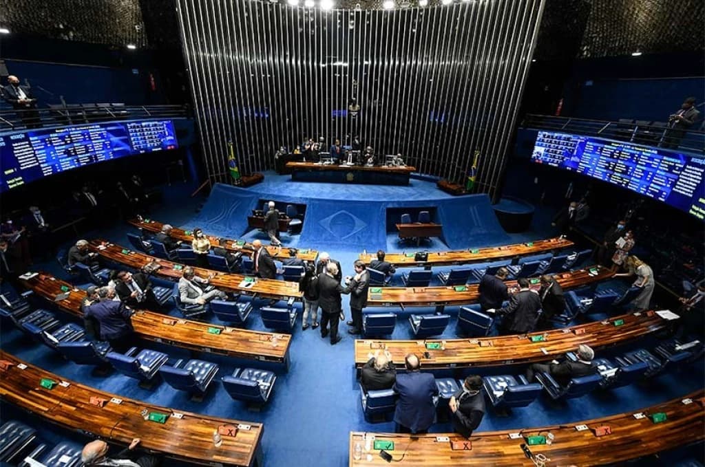 Câmara aprova crédito extraordinário para pagamento do Auxílio Brasil e Auxílio Gás