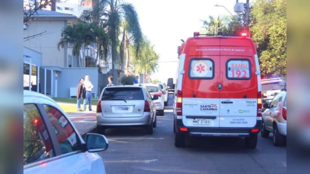Delegado discute com entregador, dispara e deixa duas pessoas feridas em SC