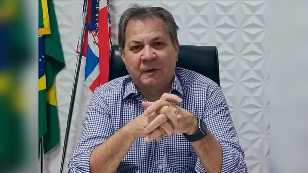 “Dou um milhão de reais se provar que roubei”, desafia prefeito após “escândalo da gasolina”