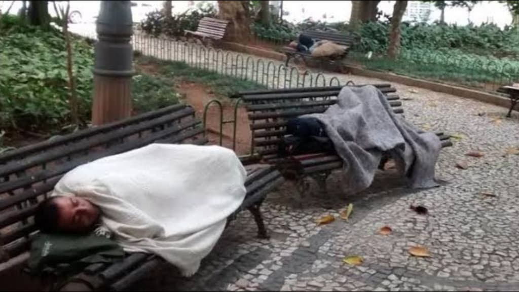 Governo Lula cria “bolsa” e vai pagar para moradores de rua em todo o Brasil