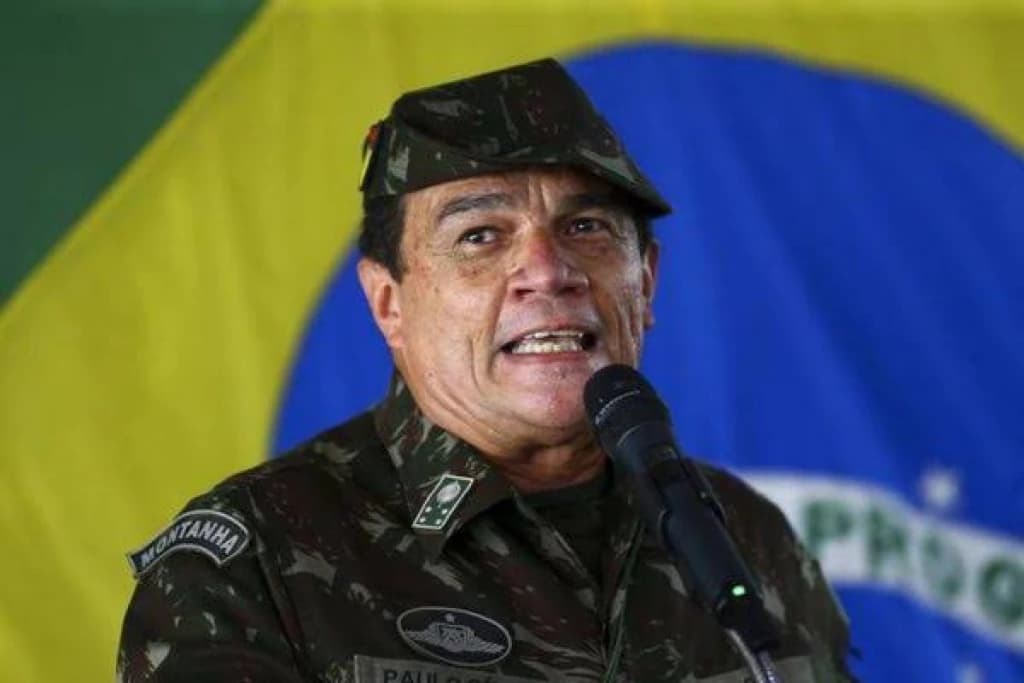 PGR tem 5 dias para se manifestar após pedido de impeachment do Ministro da Defesa