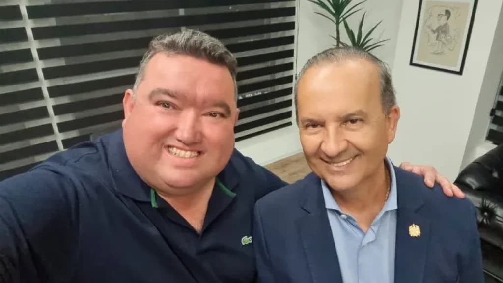 Fernando do Gordo vai para o PL e leva três vereadores