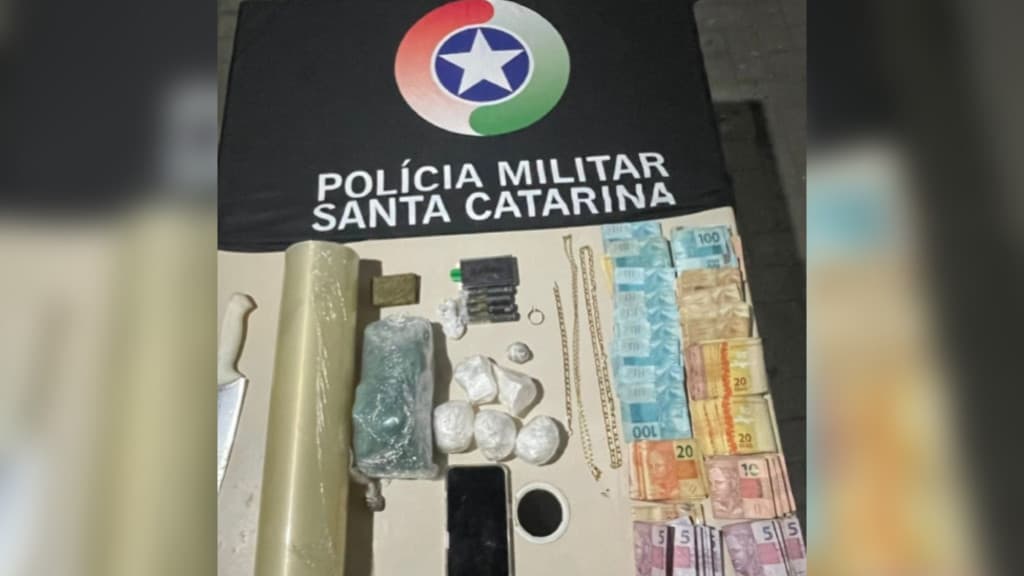 Casal é preso por enterrar recém-nascido em saco de lixo no quintal de casa
