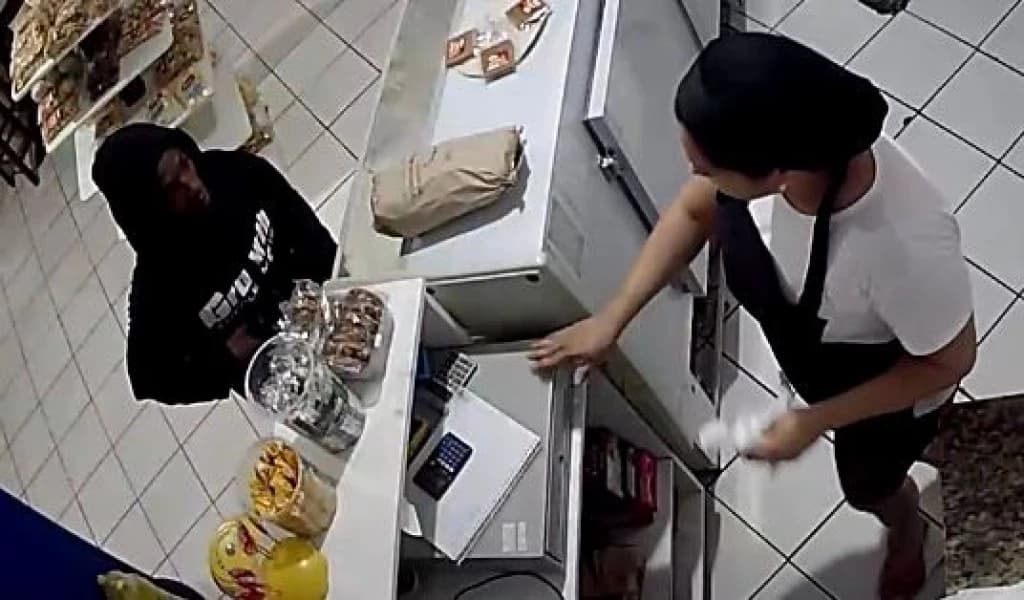 Panificadora de Tijucas é assaltada e PM busca autor do crime
