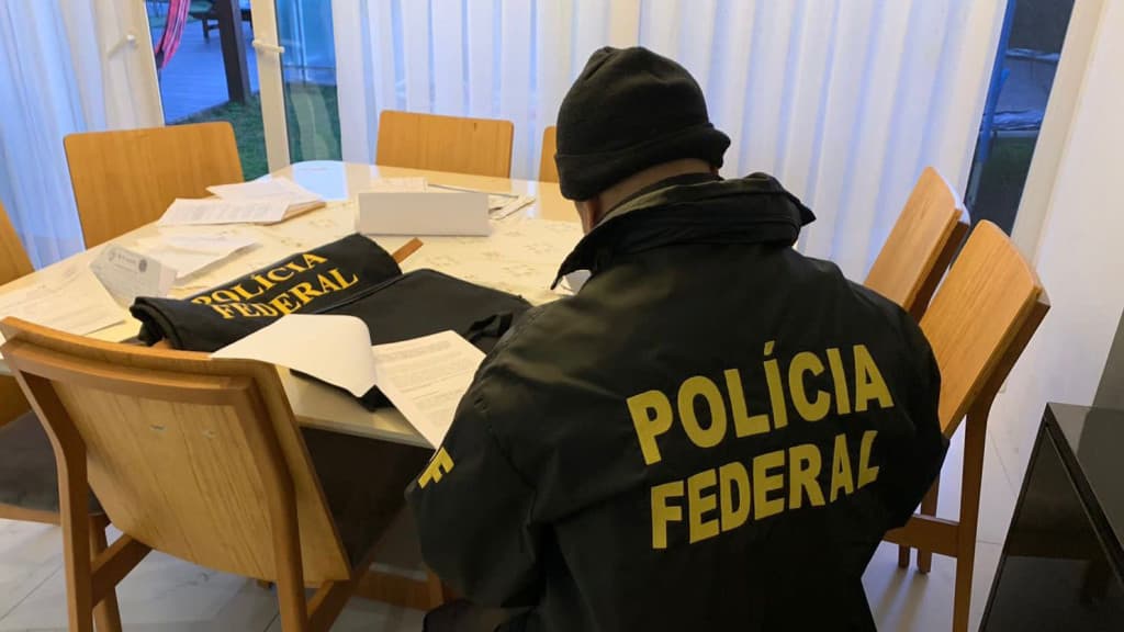 PF crava prisão em Bombinhas por contrabando internacional
