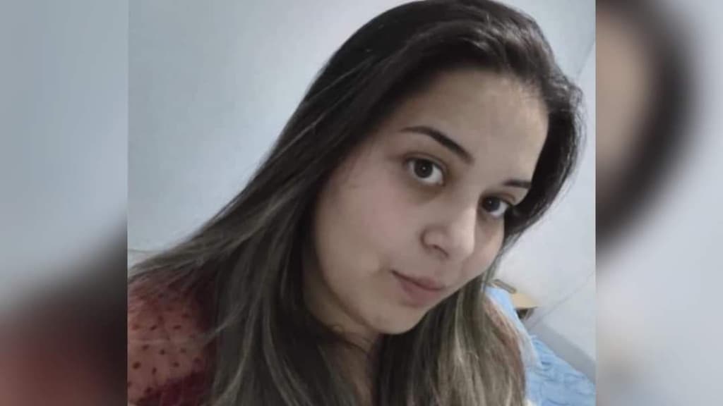 Identificada mulher que morreu após moto colidir contra poste