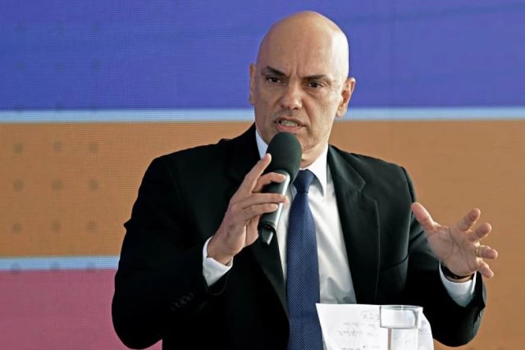 Moraes diz que “movimentos criminosos e antidemocráticos serão combatidos”