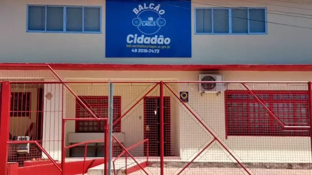 Homem tem surpresa desagradável ao tentar renovar RG e acaba preso
