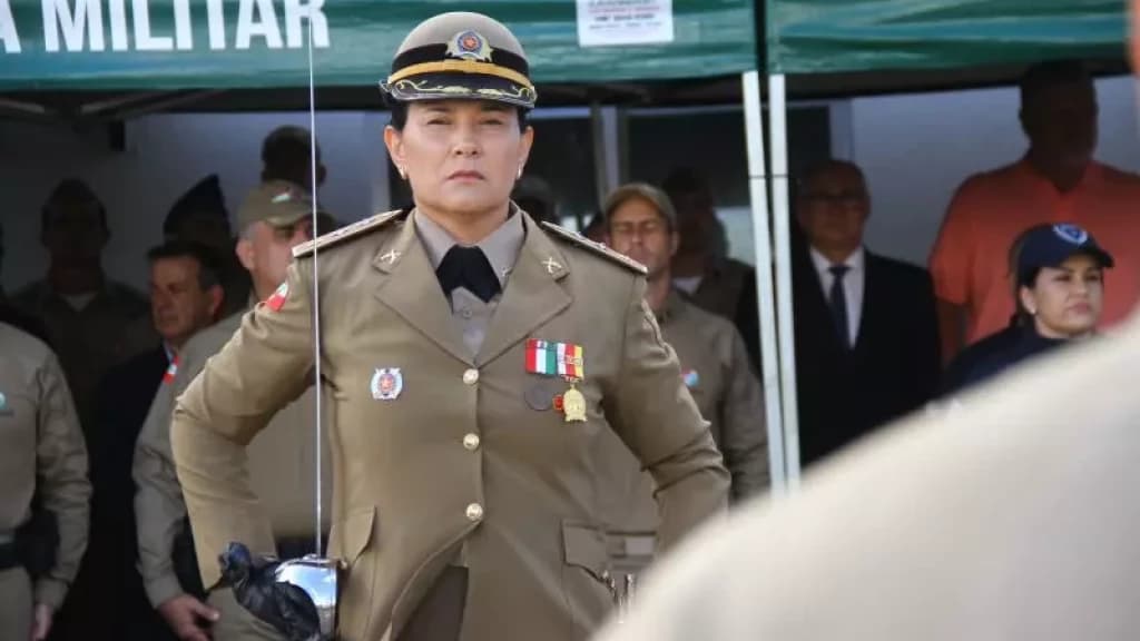 Mulher assume comando do batalhão da PM em Florianópolis pela primeira vez na história