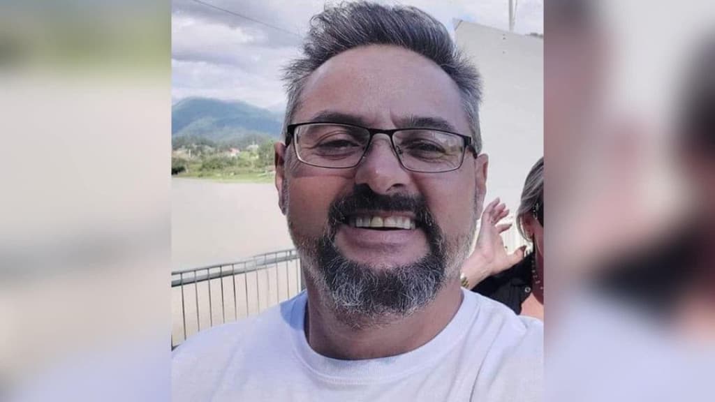 Empresário morre após colisão entre carro e moto em Camboriú
