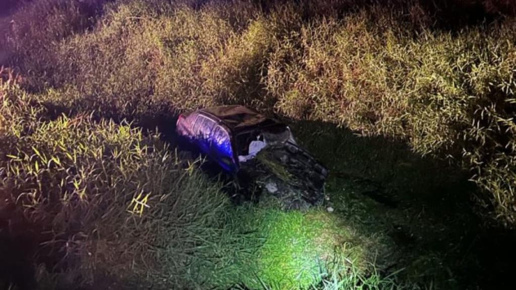 Motorista é arremessada para fora de veículo e morre após grave acidente na BR-280, em SC