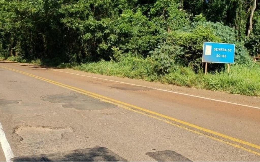 Idoso oferece “cervejinha” à polícia para escapar de multa e acaba preso
