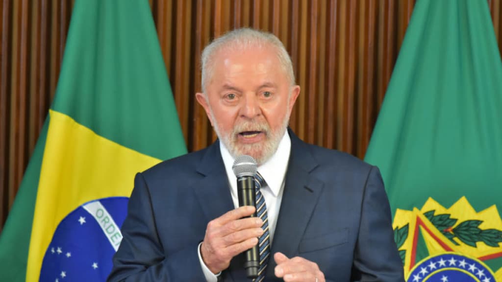 Lula quer perdoar dívidas de criminosos condenados em até R$20 mil