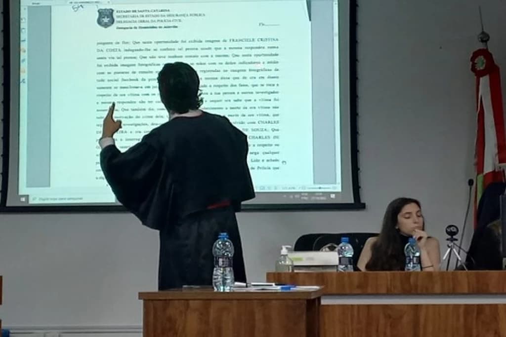 Casal é condenado após assassinar mulher por “talaricagem”