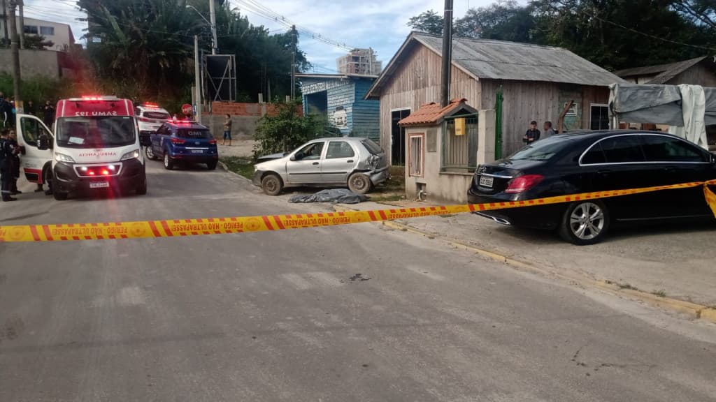 Idoso morre em colisão frontal entre dois veículos em Itapema