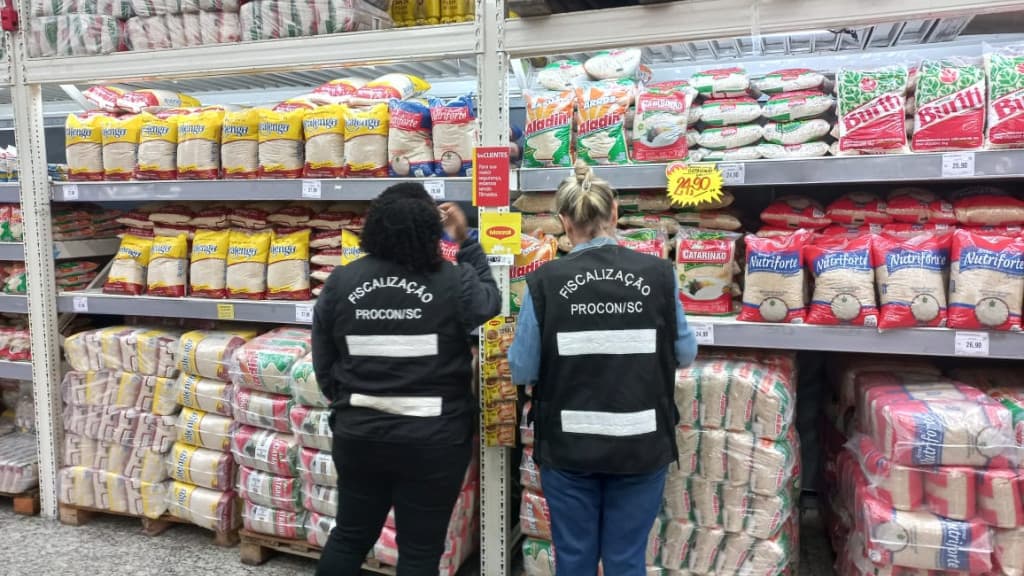 Procon SC orienta estabelecimentos sobre possível aumento no preço de produtos produzidos pelo RS
