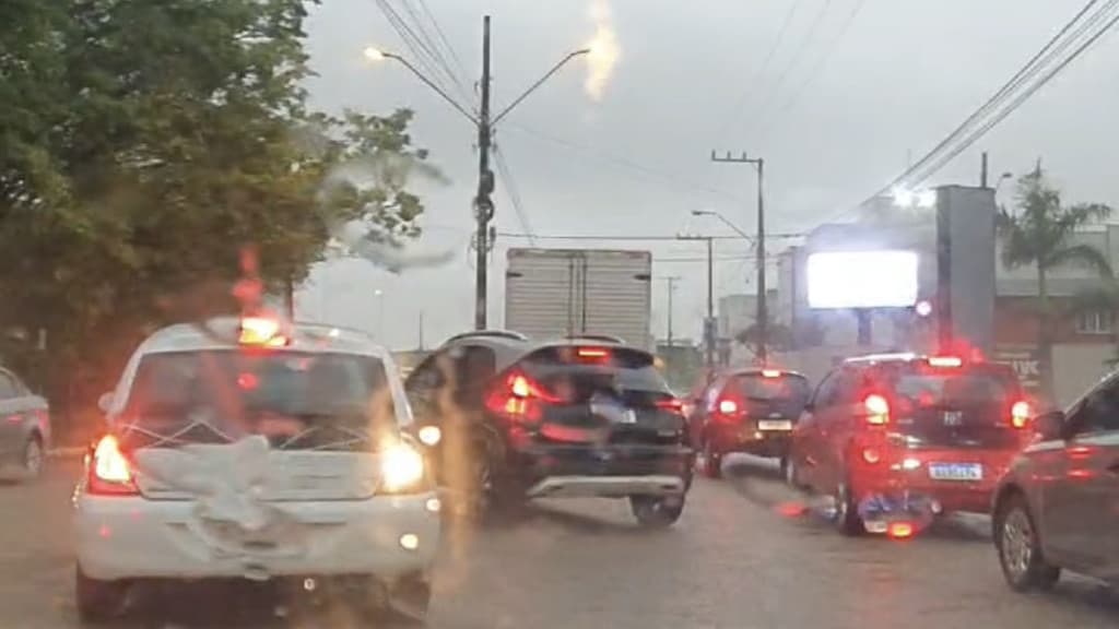 Tijucas em alerta: pontos de alagamento são registrados e previsão é de mais chuva