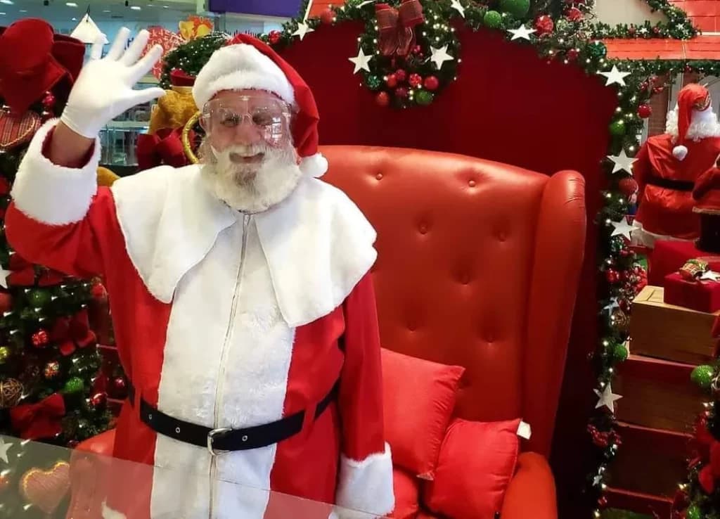 “Papai Noel” morre após passar mal durante apresentação em shopping