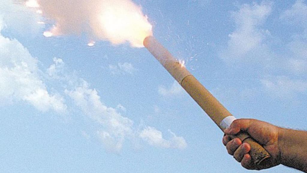 Jovem perde dedos da mão ao soltar fogos de artifício