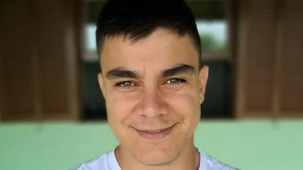 Servidor público morre em grave acidente de moto em Laguna