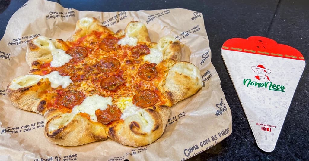 Pizzaria inaugura em Tijucas com conceito inédito: “proibido garfo e faca”