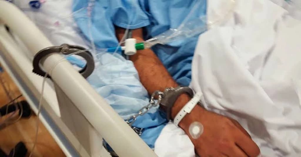 Azar dobrado: Homem sofre tentativa de homicídio e acaba preso