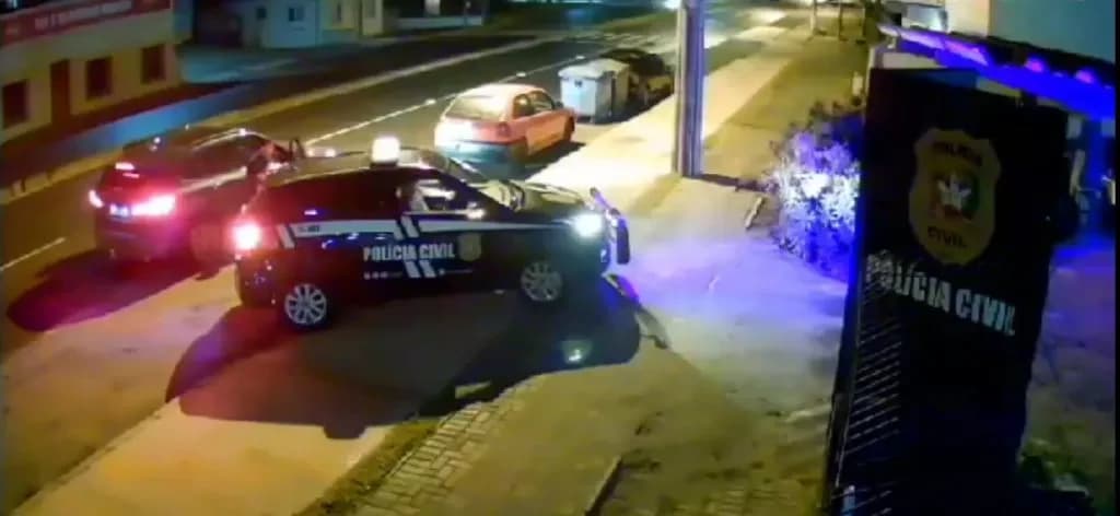 VÍDEO: Bebê engasgado é salvo por policial civil em SC