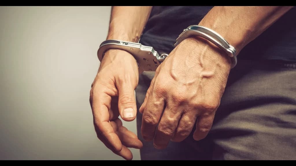 Ladrão foge de bicicleta furtada, é atropelado e acaba preso pela PM