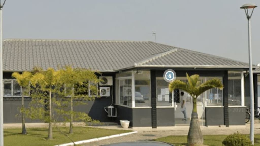 Homem ameaça ex ao lado da delegacia de Tijucas e acaba preso
