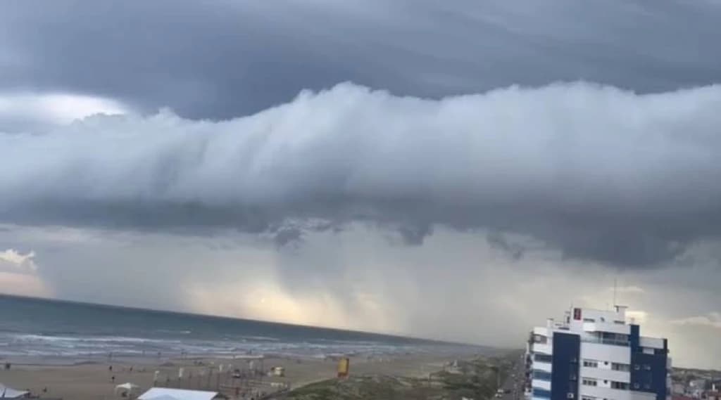 Alerta: 2022 terminará com tempestades severas em Santa Catarina
