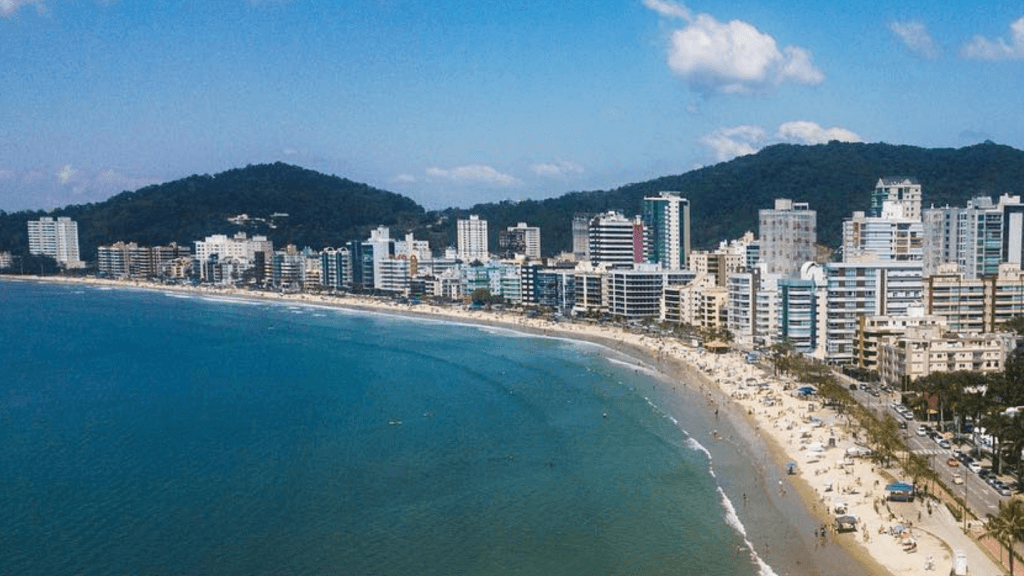 Itapema lidera valorização do mercado imobiliário no Brasil