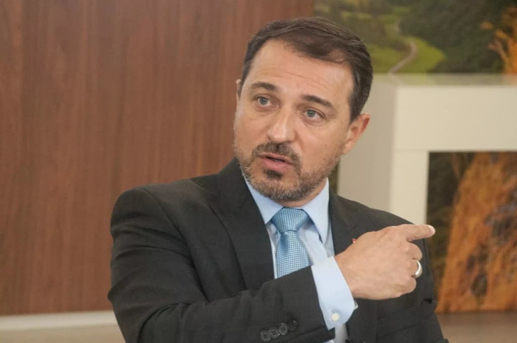 Carlos Moisés deve ser alvo de novo processo de impeachment