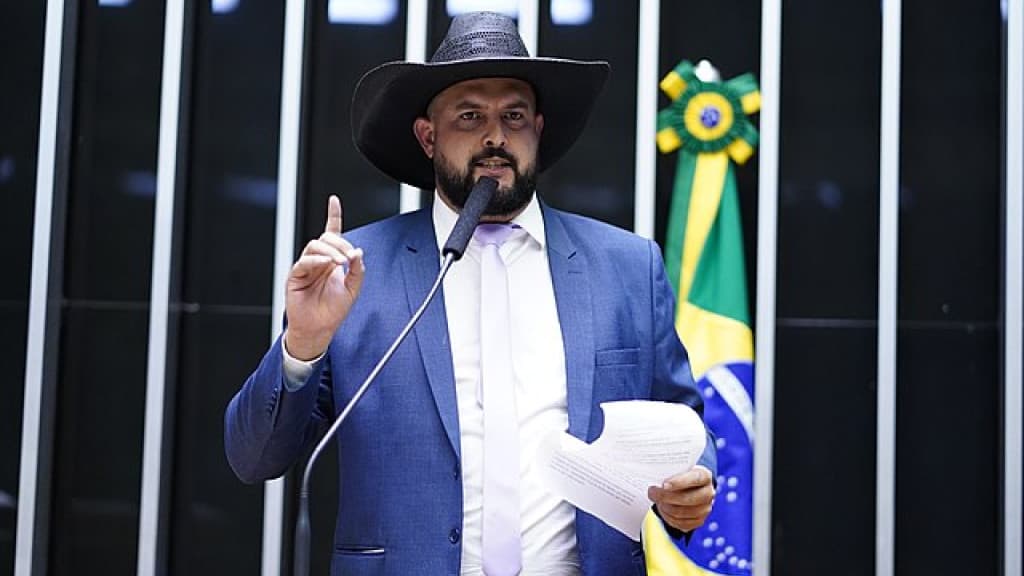 Deputado de SC diz que PL foi “vendido para o Diabo”