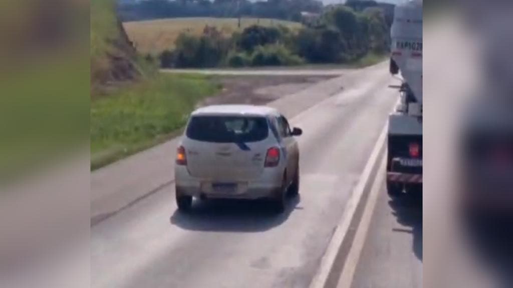 Carro do Detran é flagrado fazendo ultrapassagem proibida na BR-282, em SC