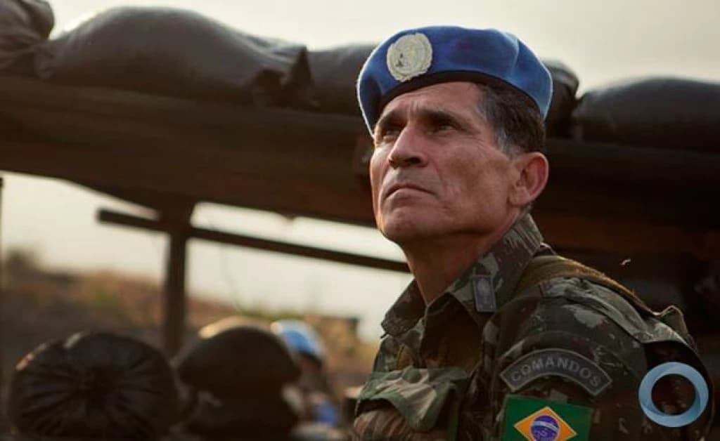 Ex-ministro de Bolsonaro, General Santos Cruz afirma que “Governo Lula não precisa temer militares”