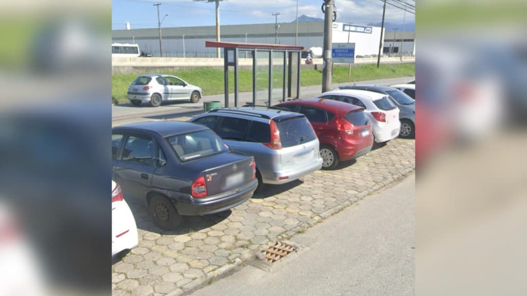 Mulher que enterrou bebê recém-nascido é presa durante fuga na BR-101, em São José