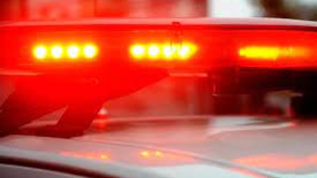 Idosa é agredida e ameaçada de morte com faca pela própria filha